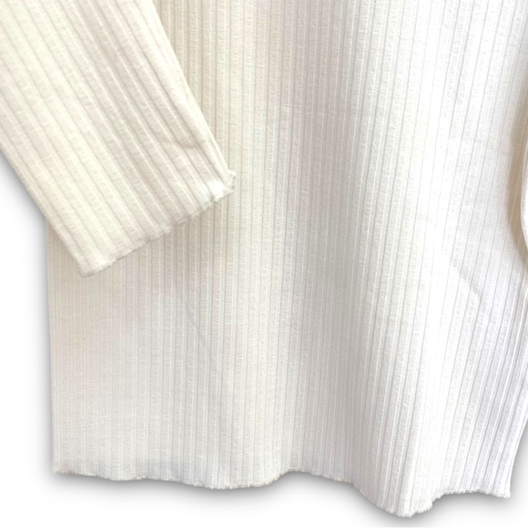 Juicy Couture Ribbed Longsleeve with tiny turtleneck Size Small - Picture 5 of 5